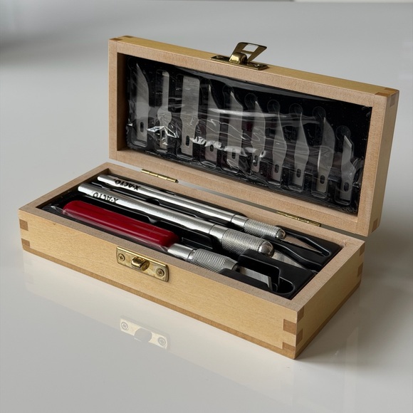 X-Acto Knife Set - 3 Knives 10 Unopened Blades with Wooden Box - Picture 6 of 9